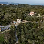 Stelios Stone House Sinarades Kouramádes