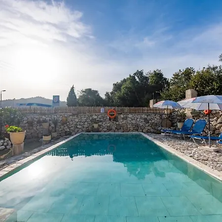 Stelios Stone House Sinarades Vila Kouramádes