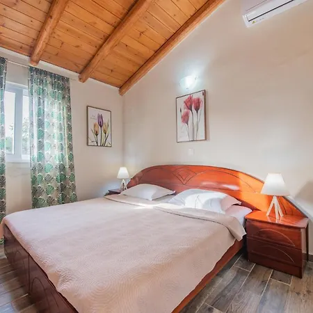Stelios Stone House Sinarades Vila *
