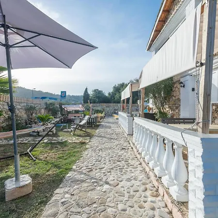 Stelios Stone House Sinarades * Kuramádesz