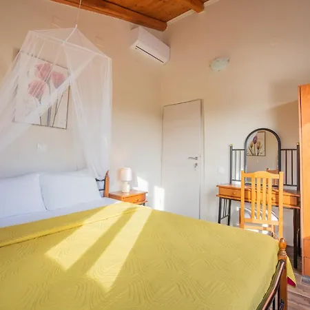וילה Stelios Stone House Sinarades *