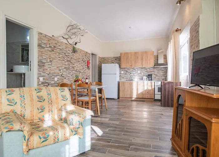 Villa Stelios Stone House Sinarades
