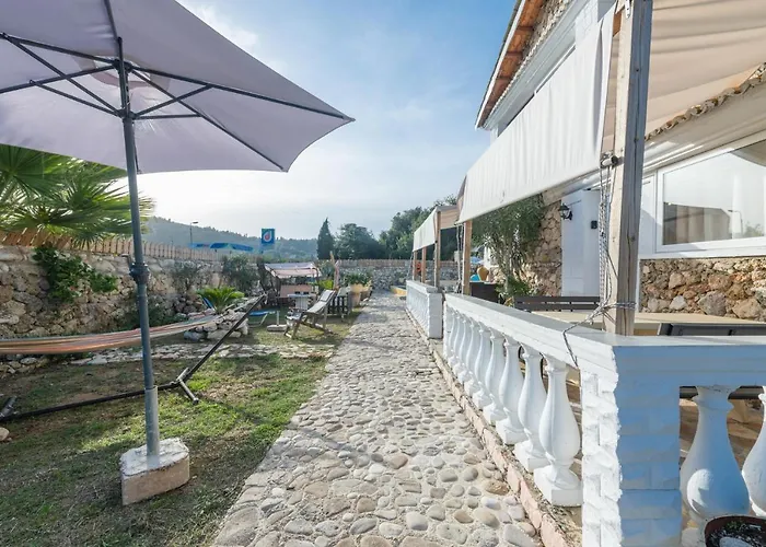 Stelios Stone House Sinarades * Kouramades